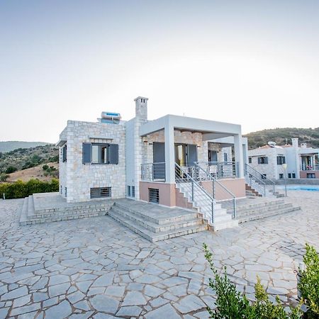 Raise Luxury Villas With A Great Sea View Of Astrosオリニ・メリゴウ エクステリア 写真