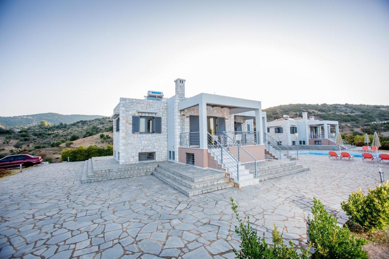 Raise Luxury Villas With A Great Sea View Of Astrosオリニ・メリゴウ エクステリア 写真