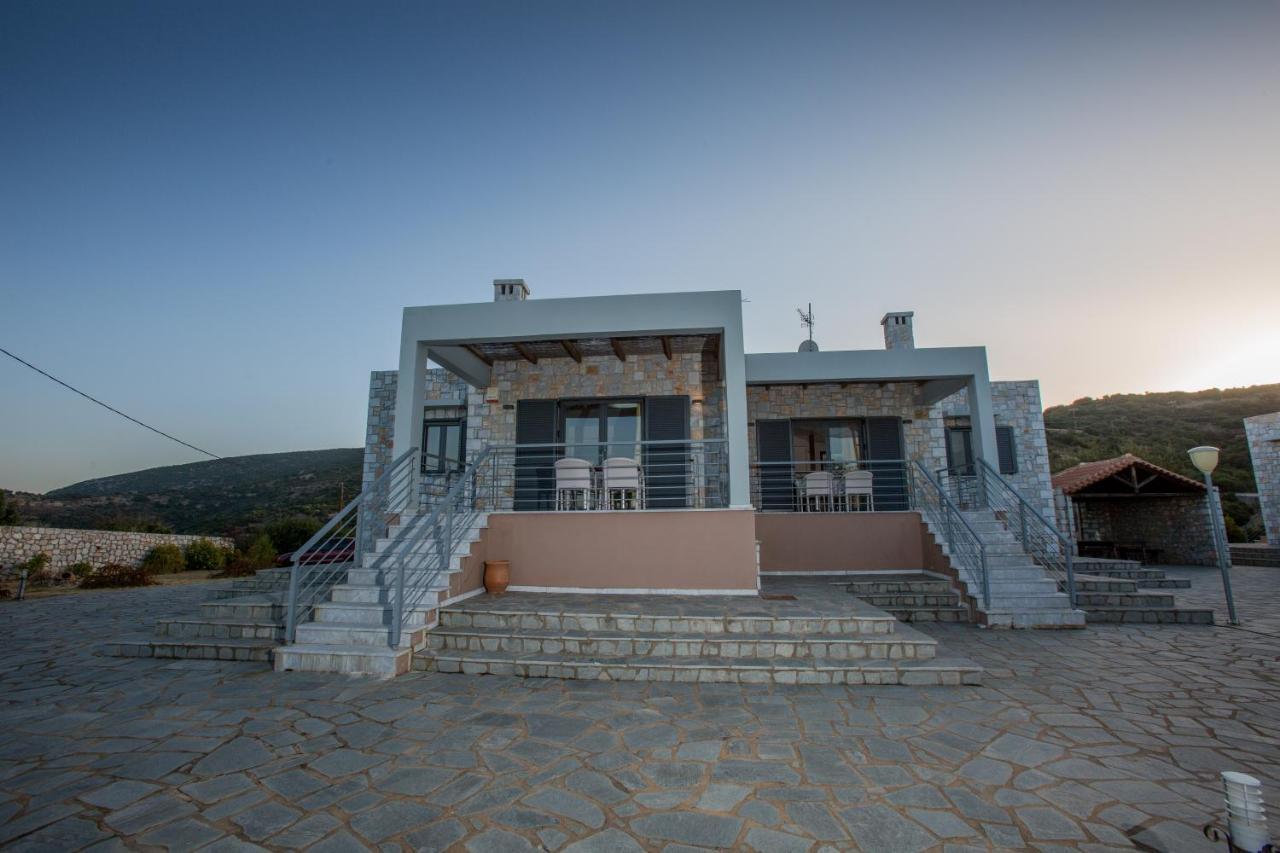Raise Luxury Villas With A Great Sea View Of Astrosオリニ・メリゴウ エクステリア 写真