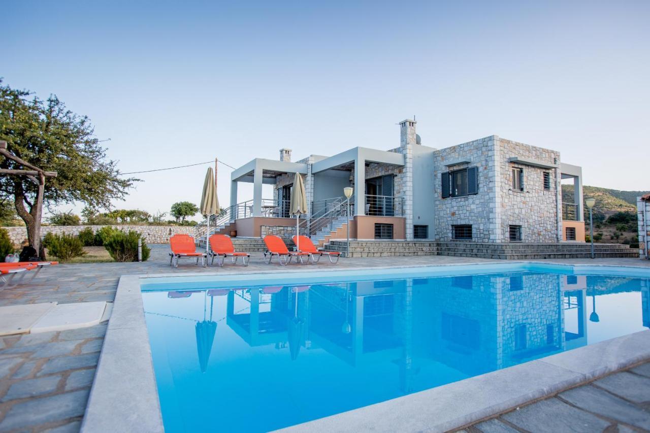 Raise Luxury Villas With A Great Sea View Of Astrosオリニ・メリゴウ エクステリア 写真