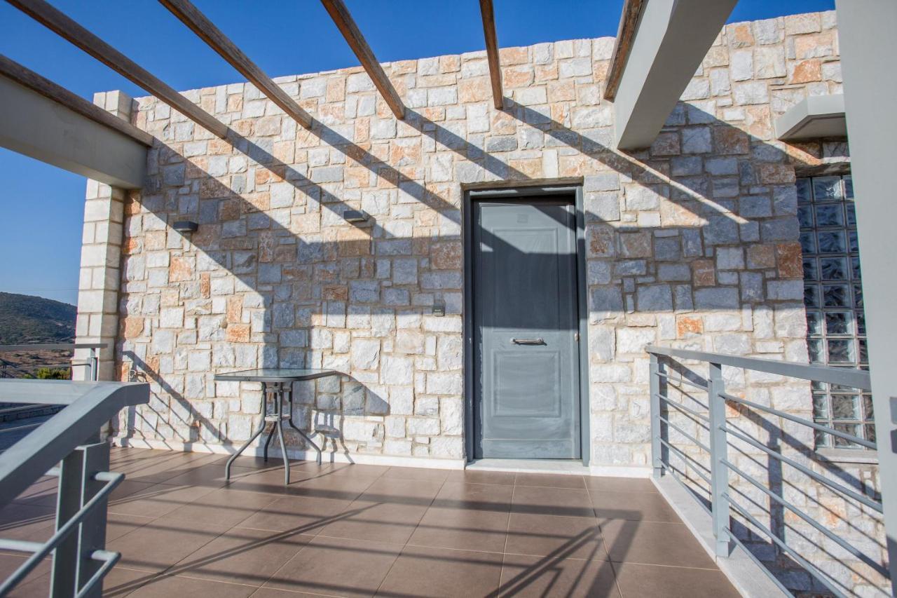 Raise Luxury Villas With A Great Sea View Of Astrosオリニ・メリゴウ エクステリア 写真