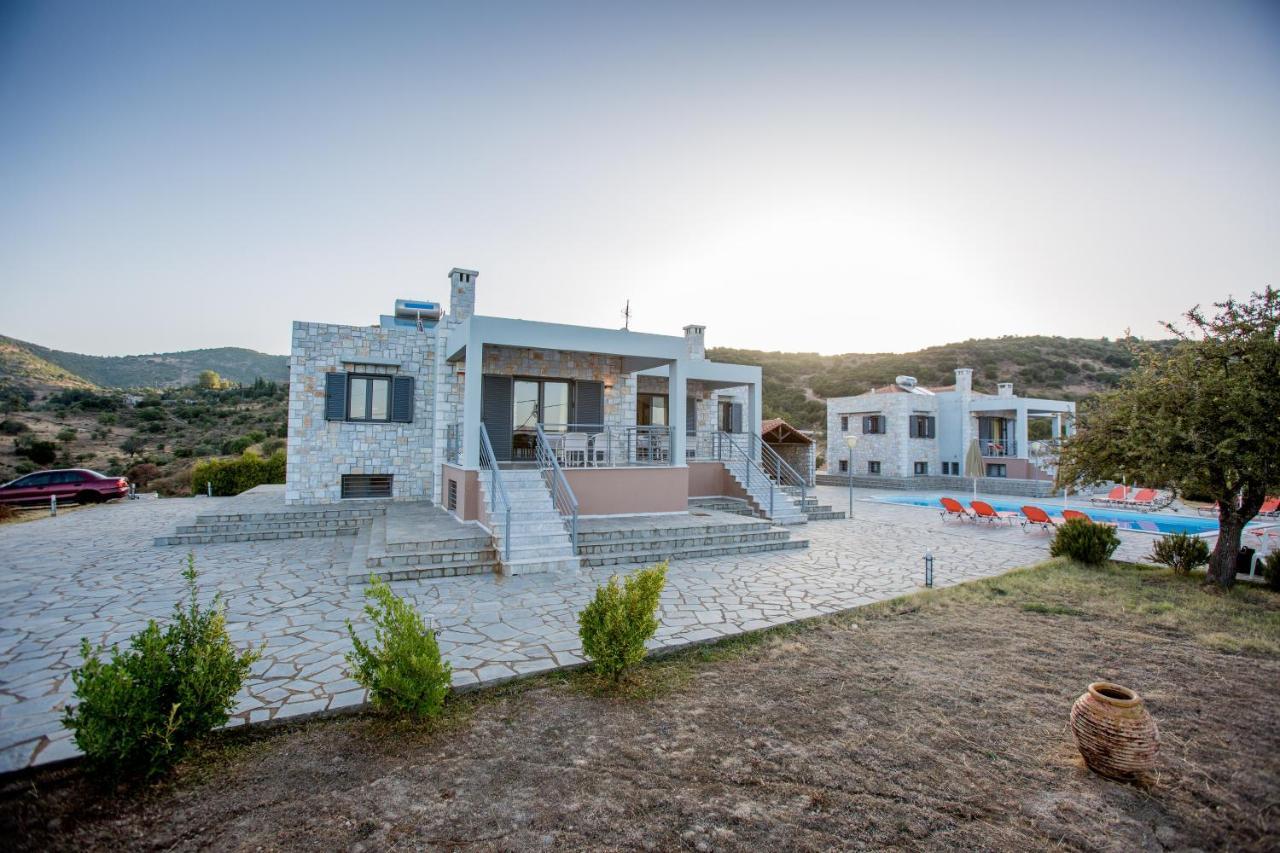 Raise Luxury Villas With A Great Sea View Of Astrosオリニ・メリゴウ エクステリア 写真